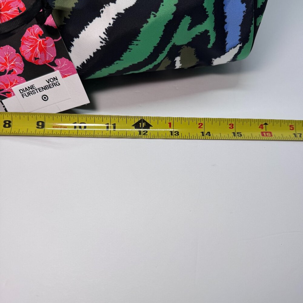 NWT Diane Von Furstenberg Laptop Bag Disco Zebra Green Fits most 14 inch laptops - Picture 15 of 16